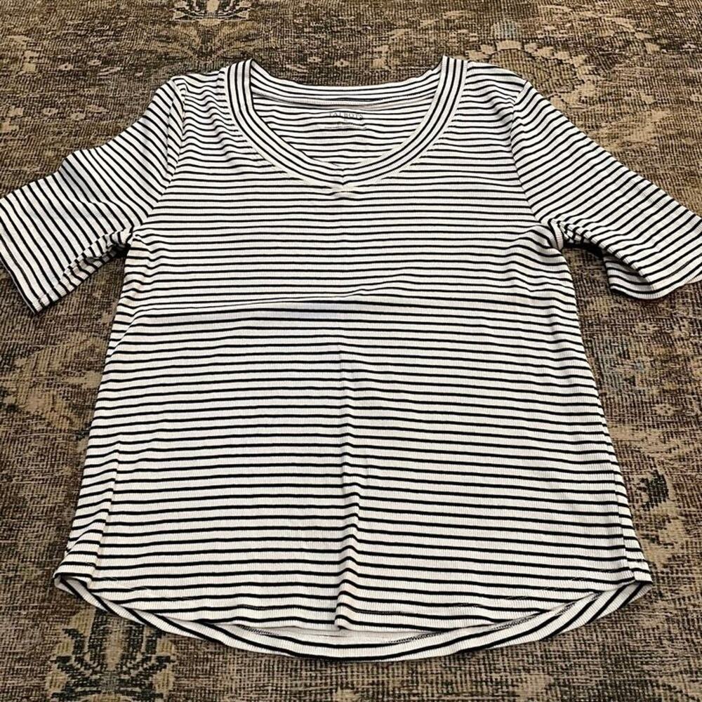 Talbots XL Black White Striped Ribbed V-Neck 3/4 Sleeve Top Cotton Stretch